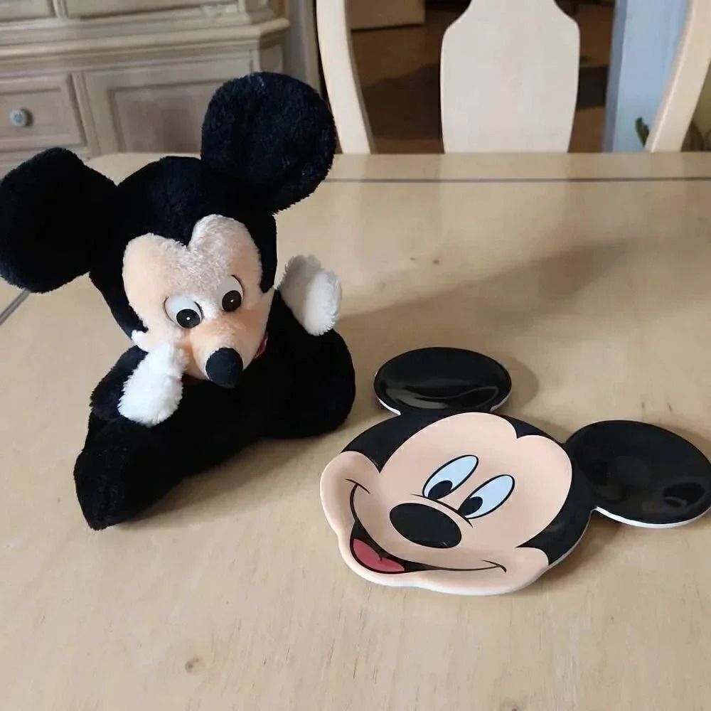 Vintage Mickey mouse hand puppet and Plate